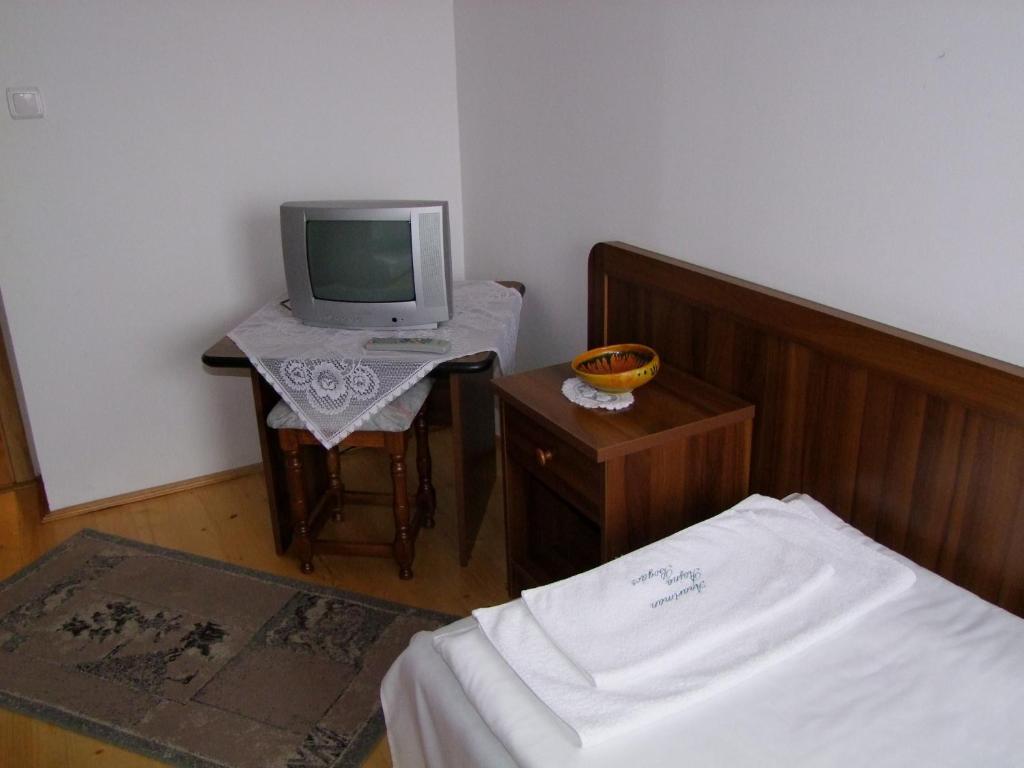 Rajna Apartmanhaz Bogacs Bilik gambar