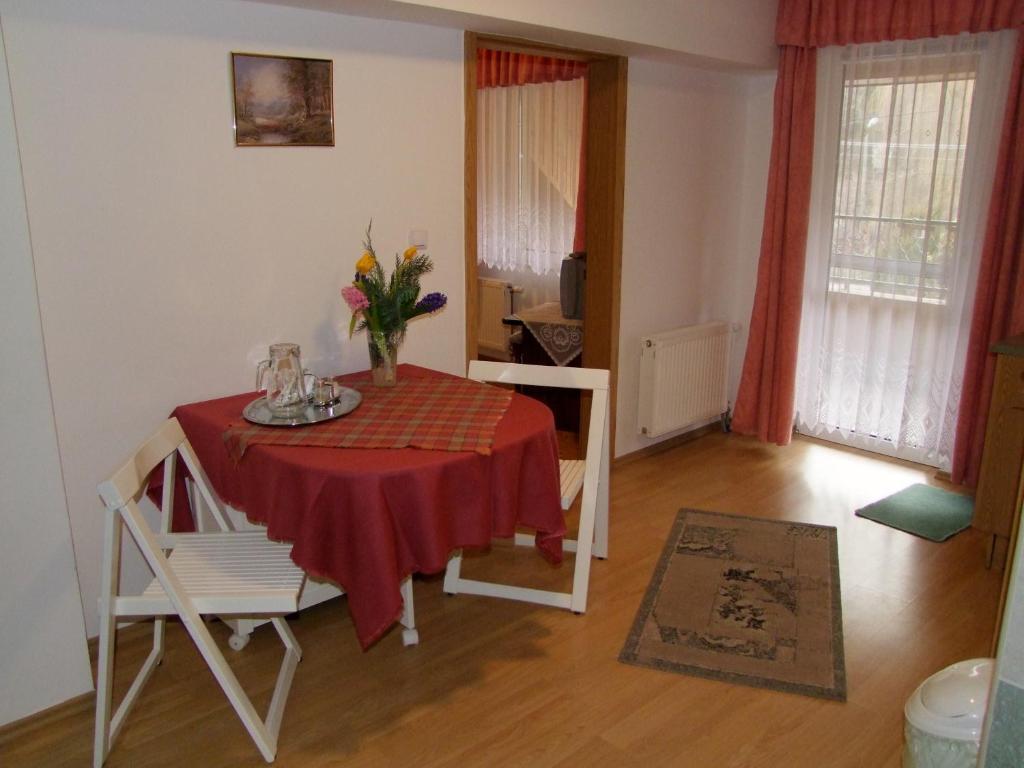 Rajna Apartmanhaz Bogacs Bilik gambar